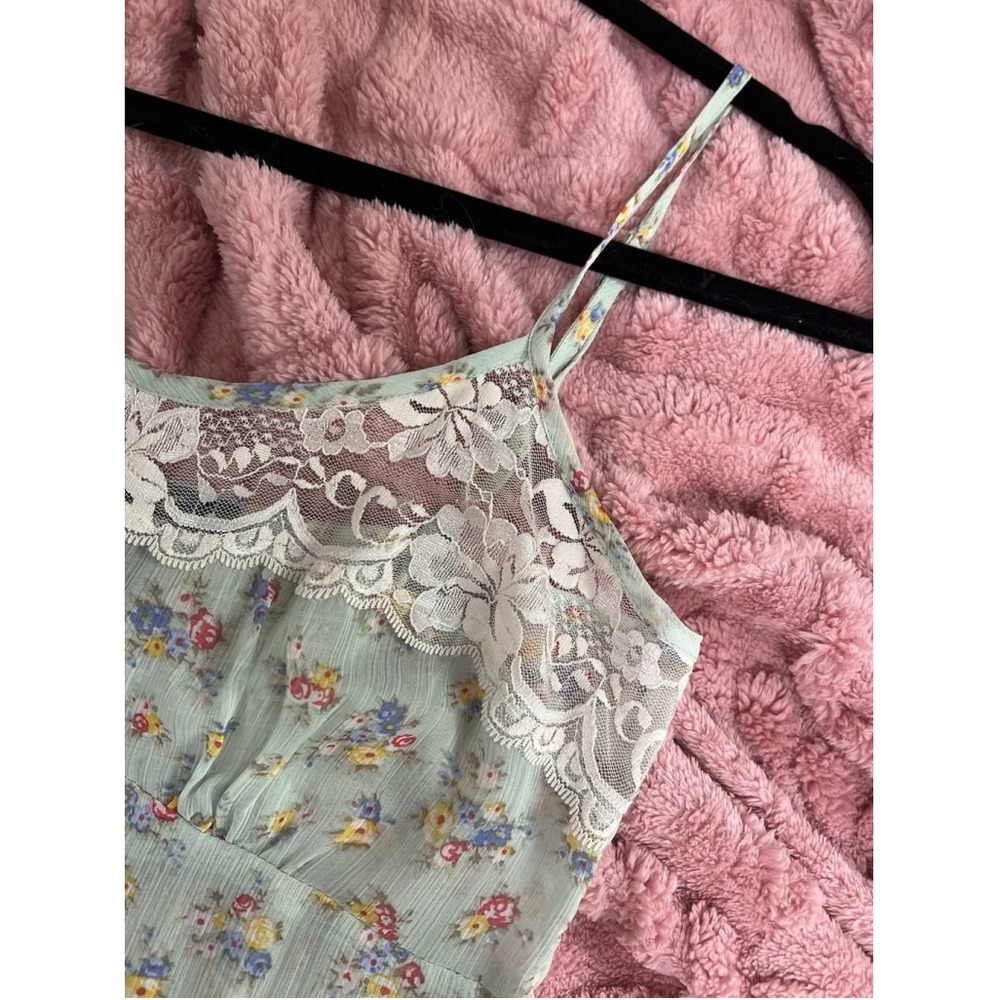 Living Doll Los Angeles Floral Lace Trim Camisole Top Sage Green Smocked Small - Picture 13 of 16